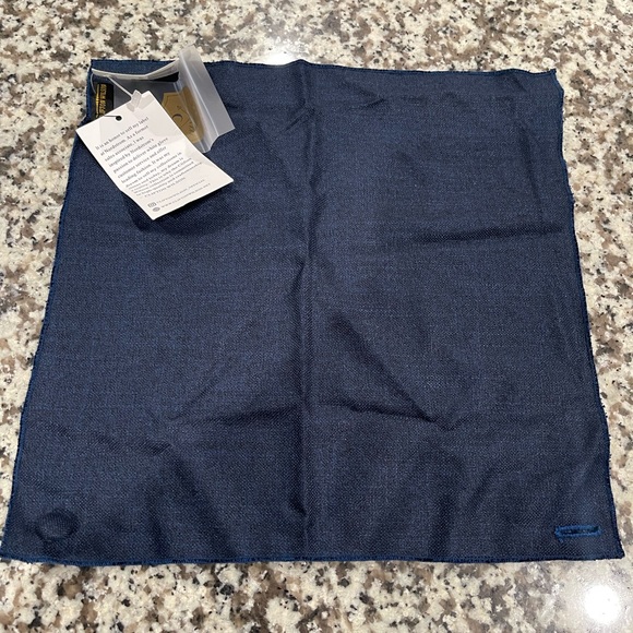 NWT . . .  Clifton Wilson Textured Wool Pocket Square  |  Navy - Picture 3 of 7